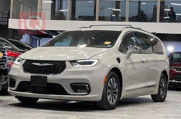 Chrysler for sale in Iraq